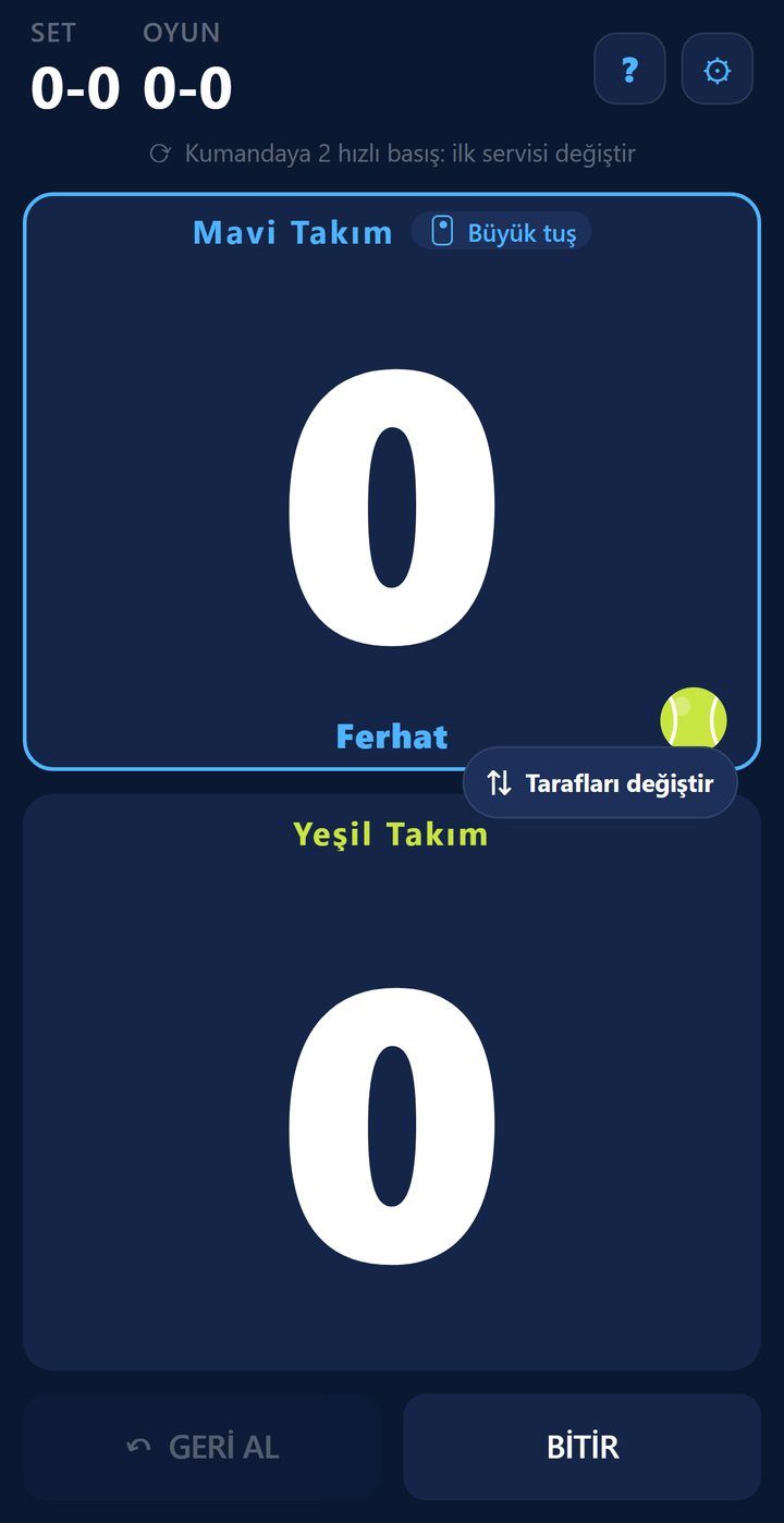 Skor ekranı: Mavi Takım ve Yeşil Takım puanları, servis göstergesi